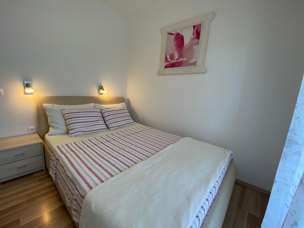 Apartments Lumbarda Beach Extérieur photo