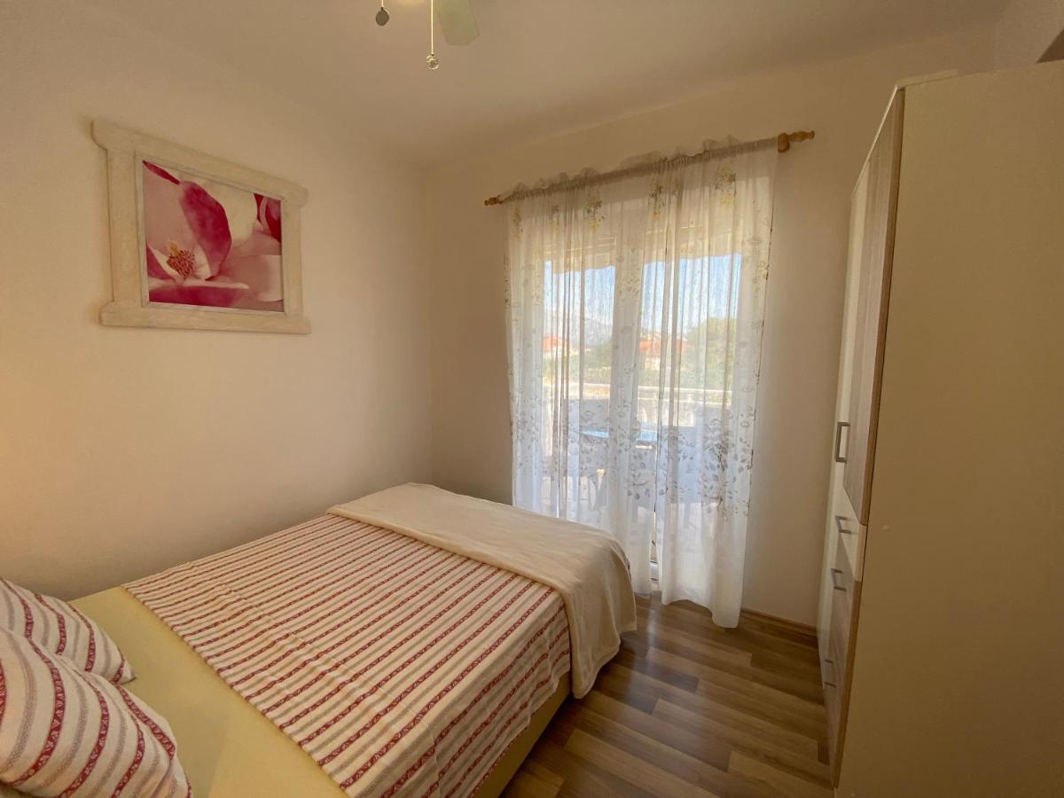Apartments Lumbarda Beach Extérieur photo