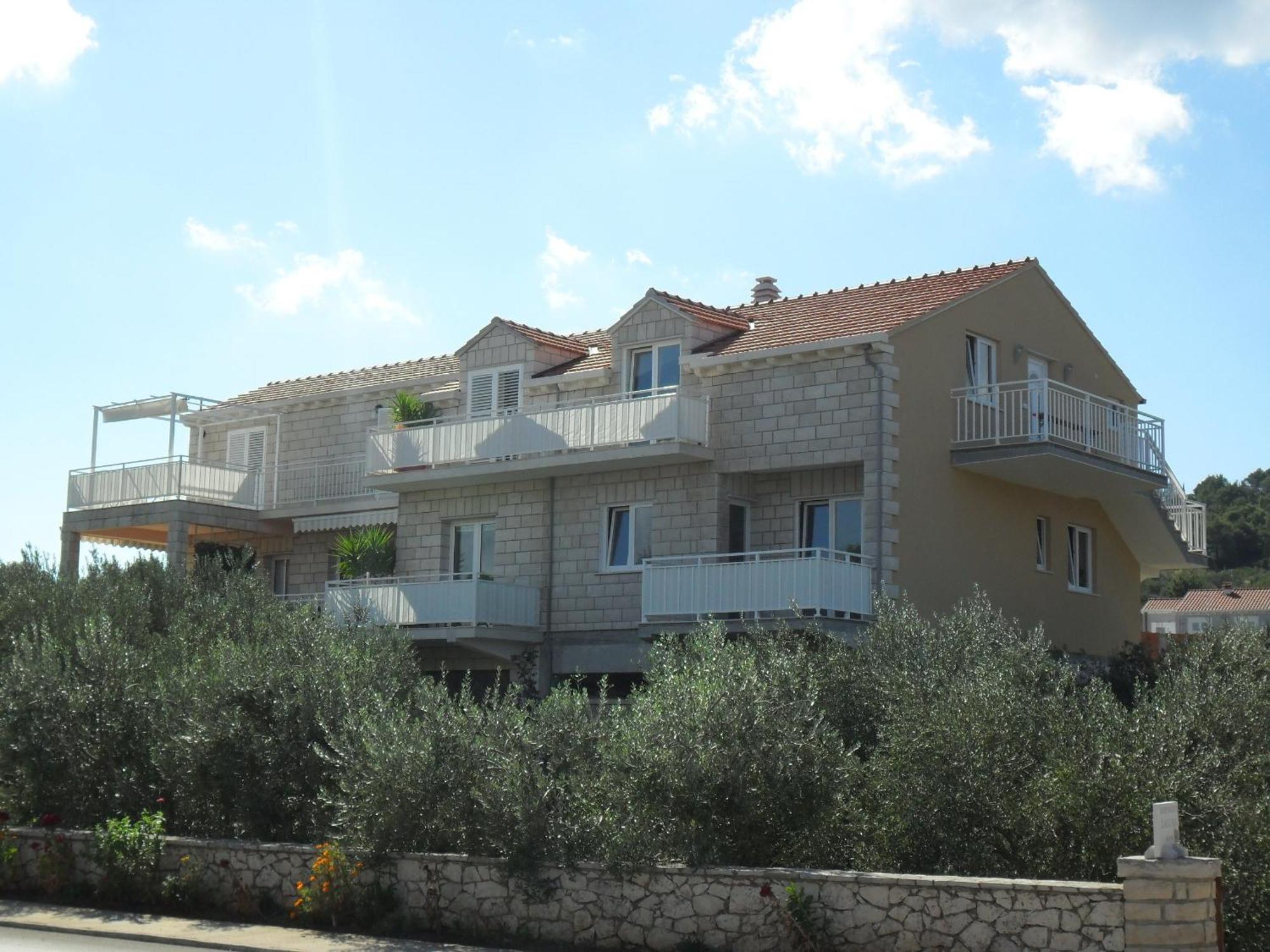 Apartments Lumbarda Beach Extérieur photo